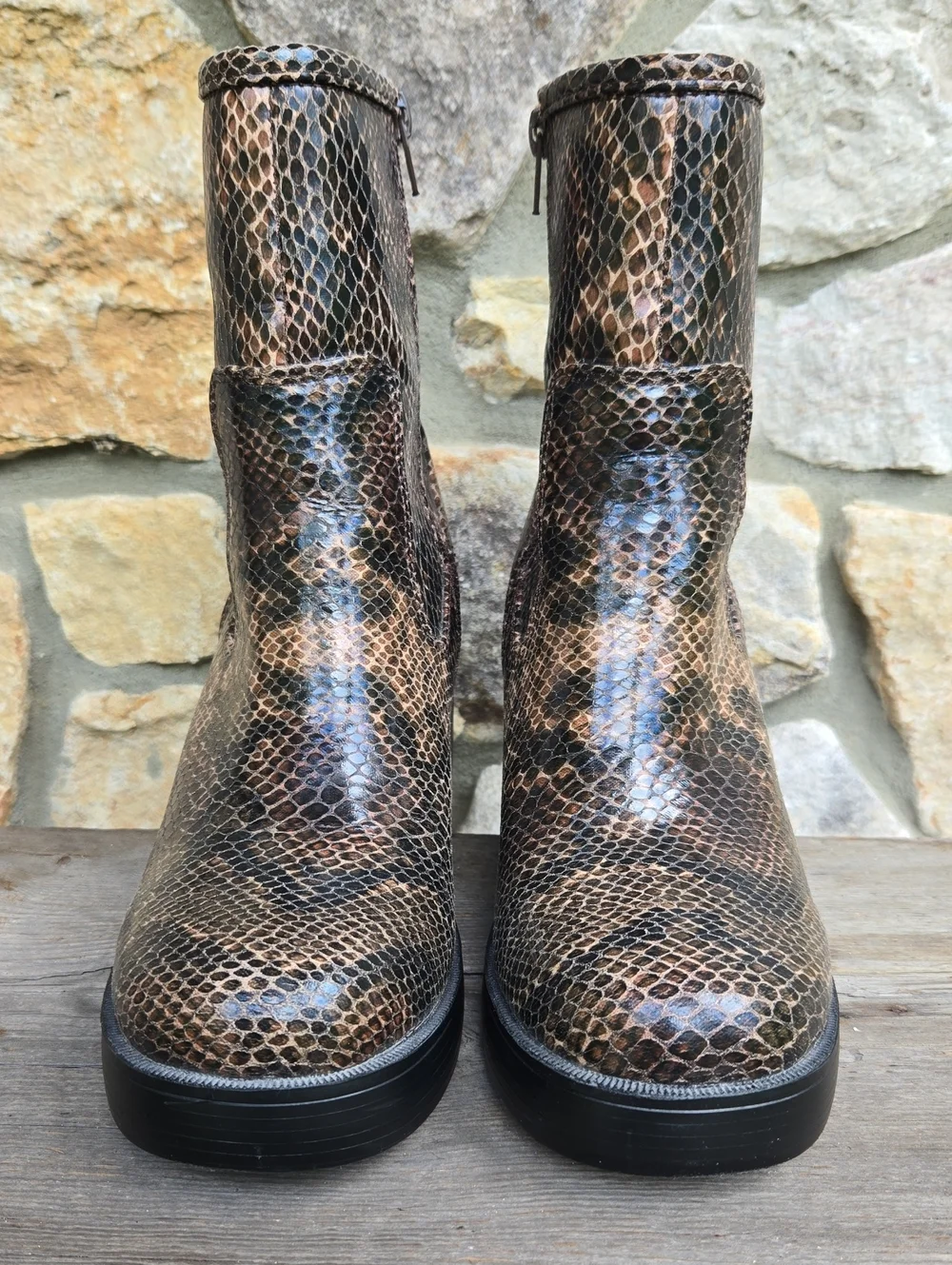 Urban Outfitters Brown Faux Snakeskin Chunky Heel Platform Boots Size 8 Animal